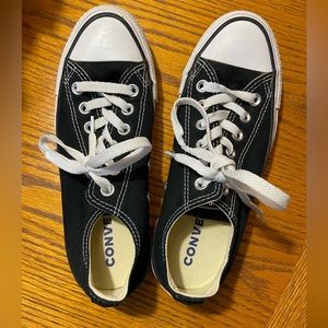 CONVERSE black.  Great condition.  Size 7